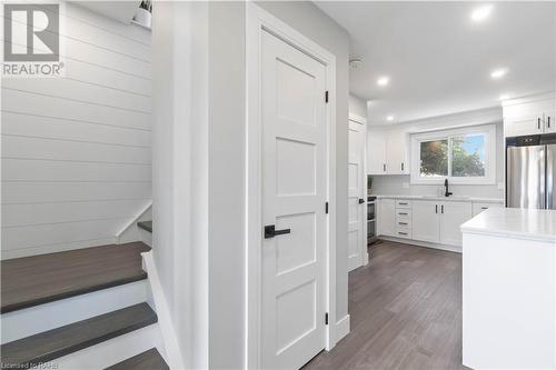 51 Camelot Drive, Hamilton, ON - Indoor Photo Showing Kitchen