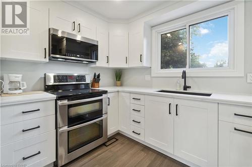 51 Camelot Drive, Hamilton, ON - Indoor Photo Showing Kitchen