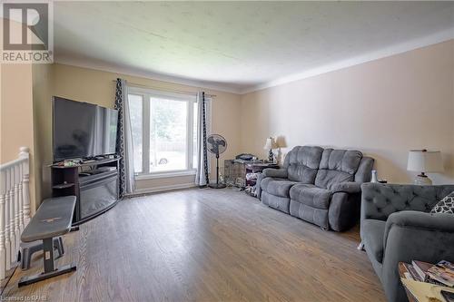 4553 Sussex Drive, Niagara Falls, ON - Indoor Photo Showing Living Room