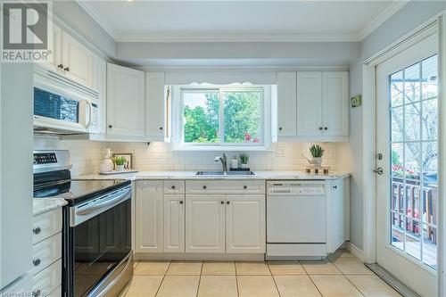 1310 Ester Drive, Burlington, ON - Indoor Photo Showing Kitchen