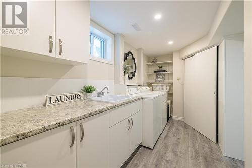 1310 Ester Drive, Burlington, ON - Indoor Photo Showing Laundry Room