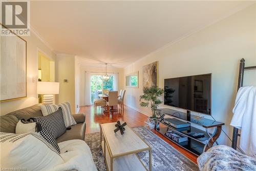 1310 Ester Drive, Burlington, ON - Indoor Photo Showing Living Room