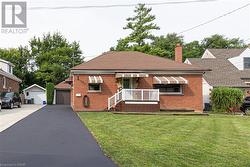 233 CORONATION Avenue  Hamilton, ON L8K 1Z4