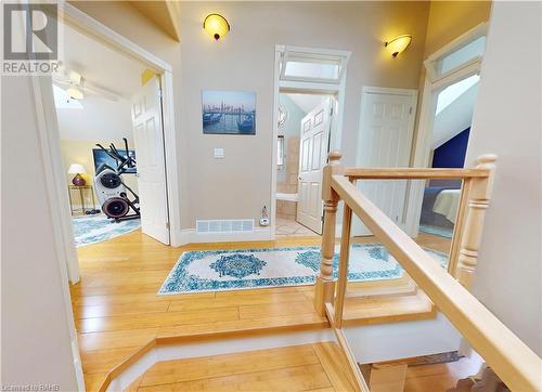 Hallway - 23 Northglen Avenue, St. Catharines, ON - Indoor Photo Showing Other Room