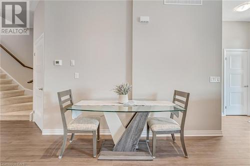 25 Isherwood Avenue Unit# J138, Cambridge, ON - Indoor Photo Showing Dining Room