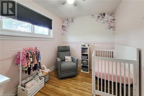 2nd bedroom - 44 Welbourn Drive, Hamilton, ON - Indoor Photo Showing Bedroom