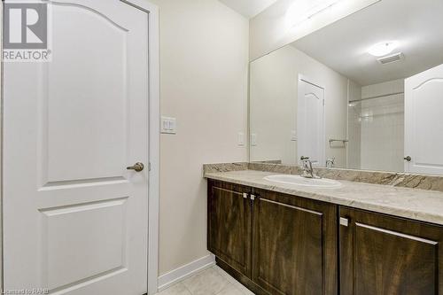 81 Hawick Crescent, Caledonia, ON - Indoor Photo Showing Bathroom