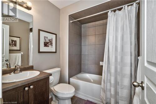 Ensuite bath - 4173 Palermo Common, Burlington, ON 