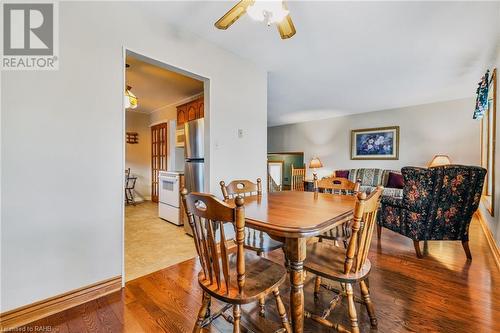 98 Billington Crescent, Hamilton, ON - Indoor Photo Showing Dining Room