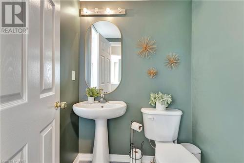 37 Stowe Terrace, Brantford, ON - Indoor Photo Showing Bathroom