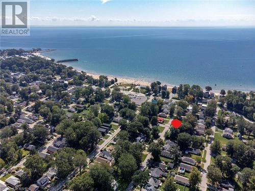 2-3 minute walk to Main Beach - 385 Westwood Avenue, Crystal Beach, ON - Outdoor With Body Of Water With View