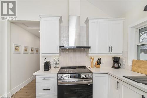 385 Westwood Avenue, Crystal Beach, ON - Indoor Photo Showing Kitchen