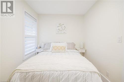 385 Westwood Avenue, Crystal Beach, ON - Indoor Photo Showing Bedroom