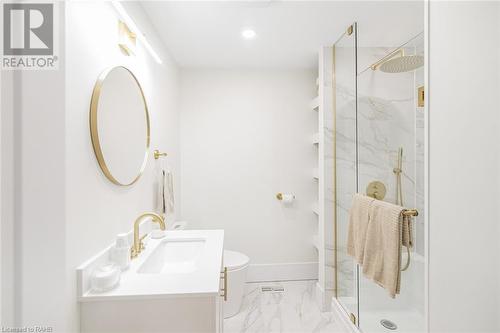 385 Westwood Avenue, Crystal Beach, ON - Indoor Photo Showing Bathroom