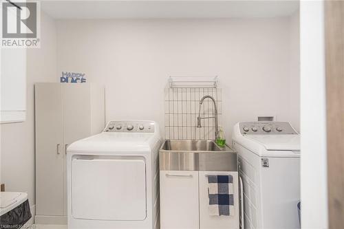 385 Westwood Avenue, Crystal Beach, ON - Indoor Photo Showing Laundry Room