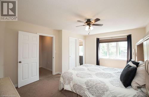 334 Pinehill Drive, Stoney Creek, ON - Indoor Photo Showing Bedroom