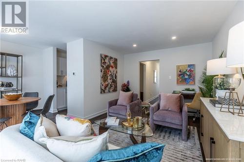 1444 Upper Ottawa Street Unit# 27, Hamilton, ON - Indoor Photo Showing Living Room