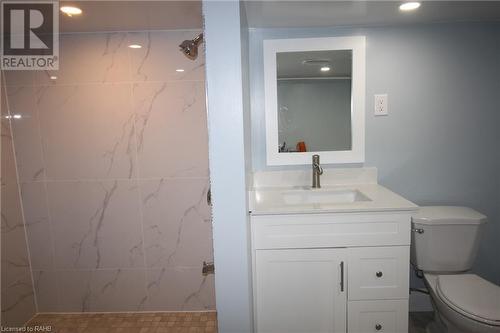 701 Wilson Street, Hamilton, ON - Indoor Photo Showing Bathroom