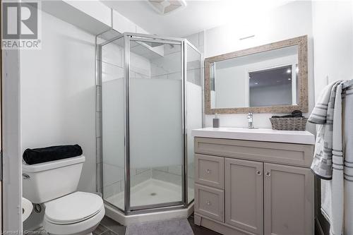 674 Laurier Avenue, Milton, ON - Indoor Photo Showing Bathroom