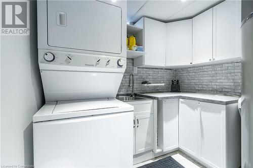 674 Laurier Avenue, Milton, ON - Indoor Photo Showing Laundry Room