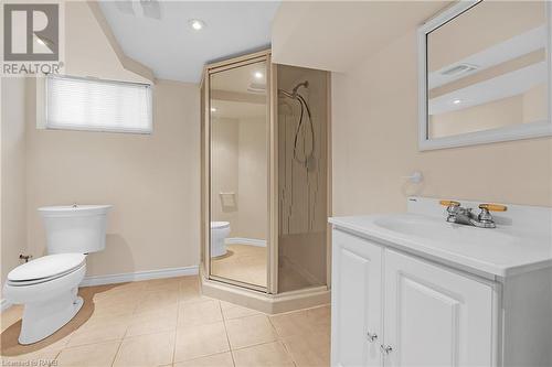 183 Federal Street, Stoney Creek, ON - Indoor Photo Showing Bathroom