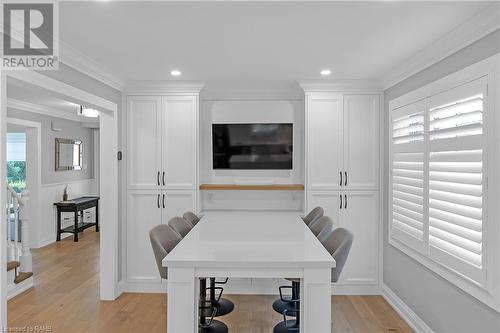 2107 Country Club Drive, Burlington, ON - Indoor Photo Showing Dining Room