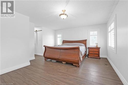 2107 Country Club Drive, Burlington, ON - Indoor Photo Showing Bedroom