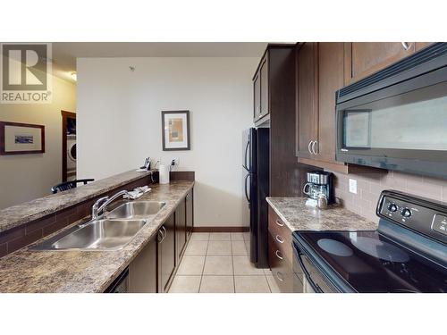 1500 Mcdonald  Avenue Unit# 415, Fernie, BC - Indoor Photo Showing Kitchen With Double Sink