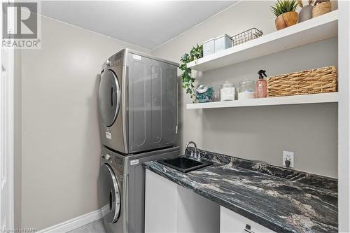 145 Ironwood Road, Guelph, ON - Indoor Photo Showing Laundry Room