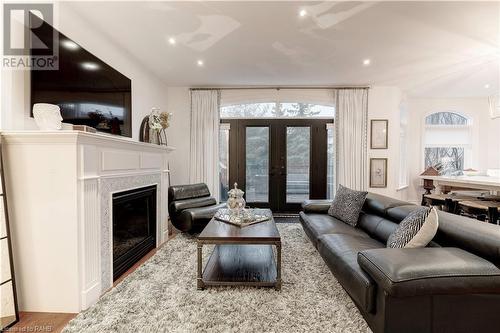 2214 Hampstead Road, Oakville, ON - Indoor Photo Showing Living Room With Fireplace