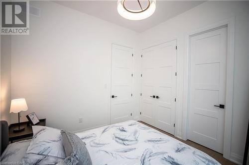 11 Primrose Street, Pelham, ON - Indoor Photo Showing Bedroom