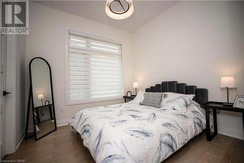 11 Primrose Street, Pelham, ON - Indoor Photo Showing Bedroom