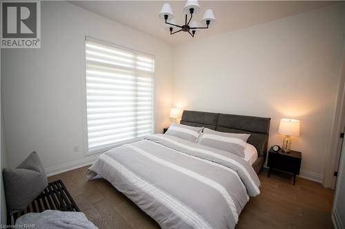 11 Primrose Street, Pelham, ON - Indoor Photo Showing Bedroom