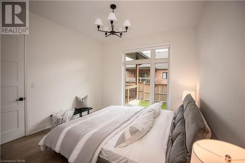 11 Primrose Street, Pelham, ON - Indoor Photo Showing Bedroom