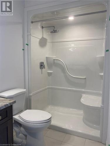 9 Bellhouse Avenue, Brantford, ON - Indoor Photo Showing Bathroom