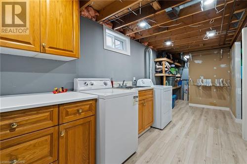 54 Runcorn Street, St. Catharines, ON - Indoor Photo Showing Laundry Room