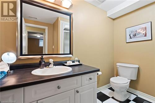 99 Willowlanding Court, Welland, ON - Indoor Photo Showing Bathroom