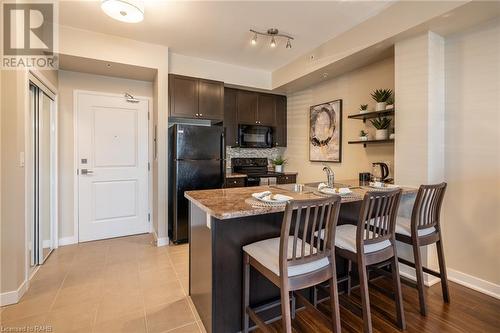 5010 Corporate Drive Unit# 239, Burlington, ON - Indoor Photo Showing Kitchen