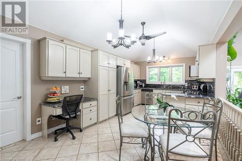 956 Lynden Road, Hamilton, ON - Indoor Photo Showing Kitchen