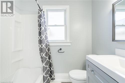 728 Gorham Road, Ridgeway, ON - Indoor Photo Showing Bathroom