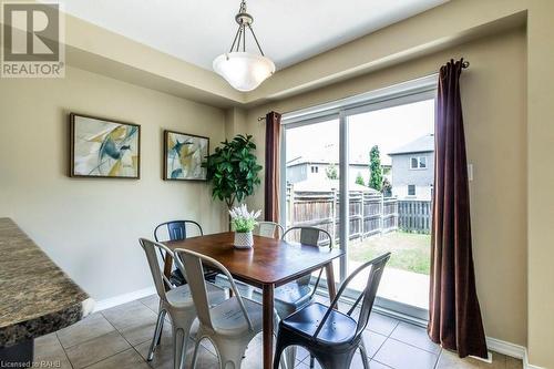 16 Newport Crescent, Hamilton, ON - Indoor Photo Showing Dining Room