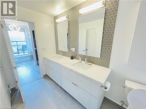 2530 Eglinton Avenue W Unit# 109, Mississauga, ON - Indoor Photo Showing Bathroom