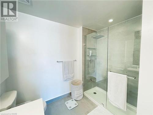 2530 Eglinton Avenue W Unit# 109, Mississauga, ON - Indoor Photo Showing Bathroom