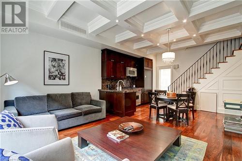 294 Merton Street, Toronto, ON - Indoor Photo Showing Living Room