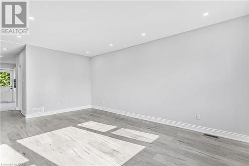 146 Craigroyston Road, Hamilton, ON - Indoor Photo Showing Other Room