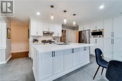 463 Wicklow Road, Burlington, ON - Indoor Photo Showing Kitchen With Upgraded Kitchen