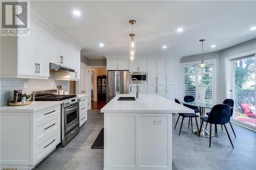 463 Wicklow Road, Burlington, ON - Indoor Photo Showing Kitchen With Upgraded Kitchen