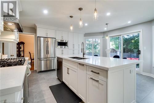 463 Wicklow Road, Burlington, ON - Indoor Photo Showing Kitchen With Double Sink With Upgraded Kitchen