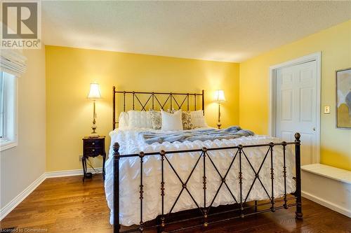 463 Wicklow Road, Burlington, ON - Indoor Photo Showing Bedroom