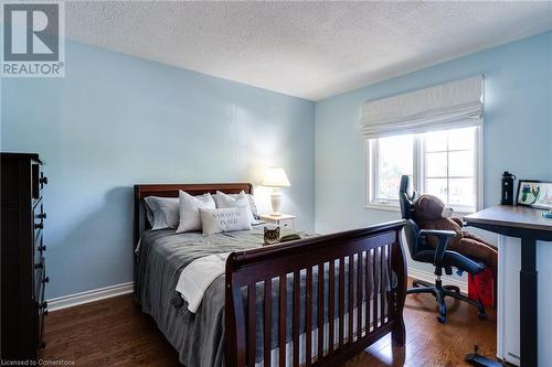 463 Wicklow Road, Burlington, ON - Indoor Photo Showing Bedroom